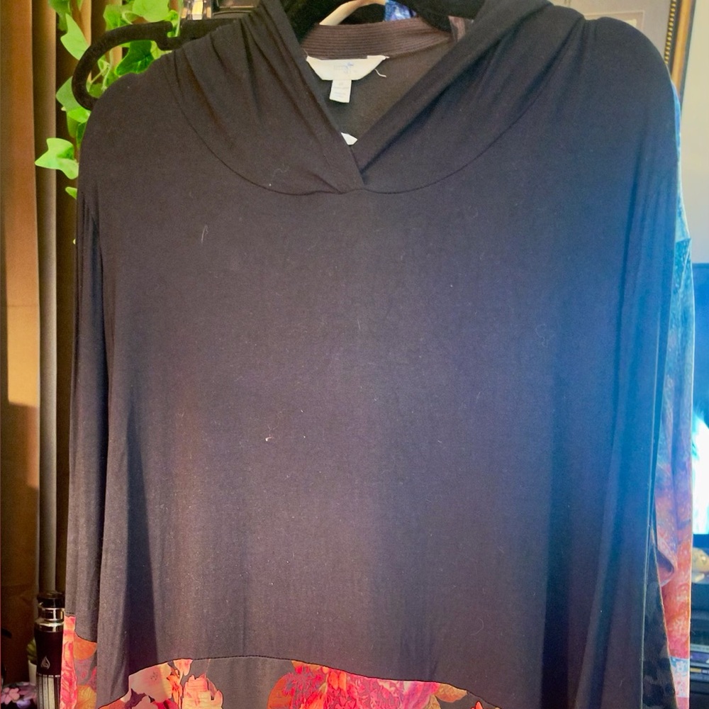 Floral Black and Red Long Sleeve Top with hood